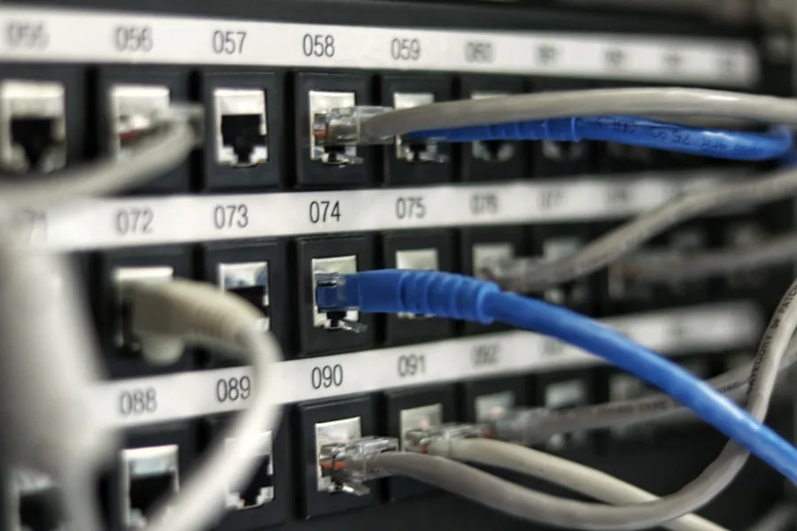 بنية تحتية تقنية — Technical infrastructure